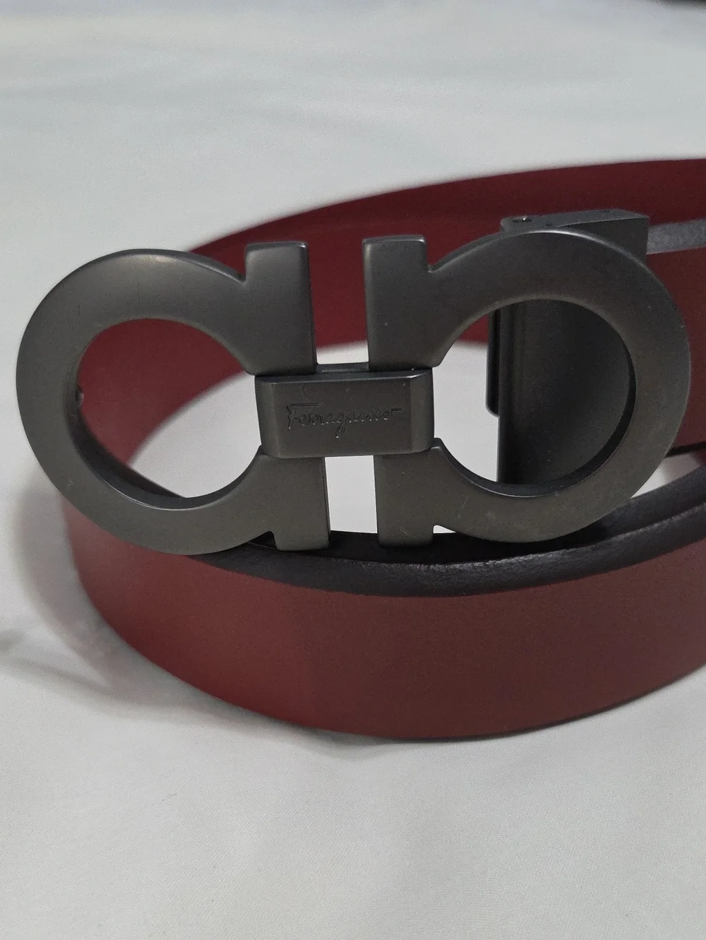 Salvatore Ferragamo Auburn Brown Leather Belt Double Gancini Buckle
